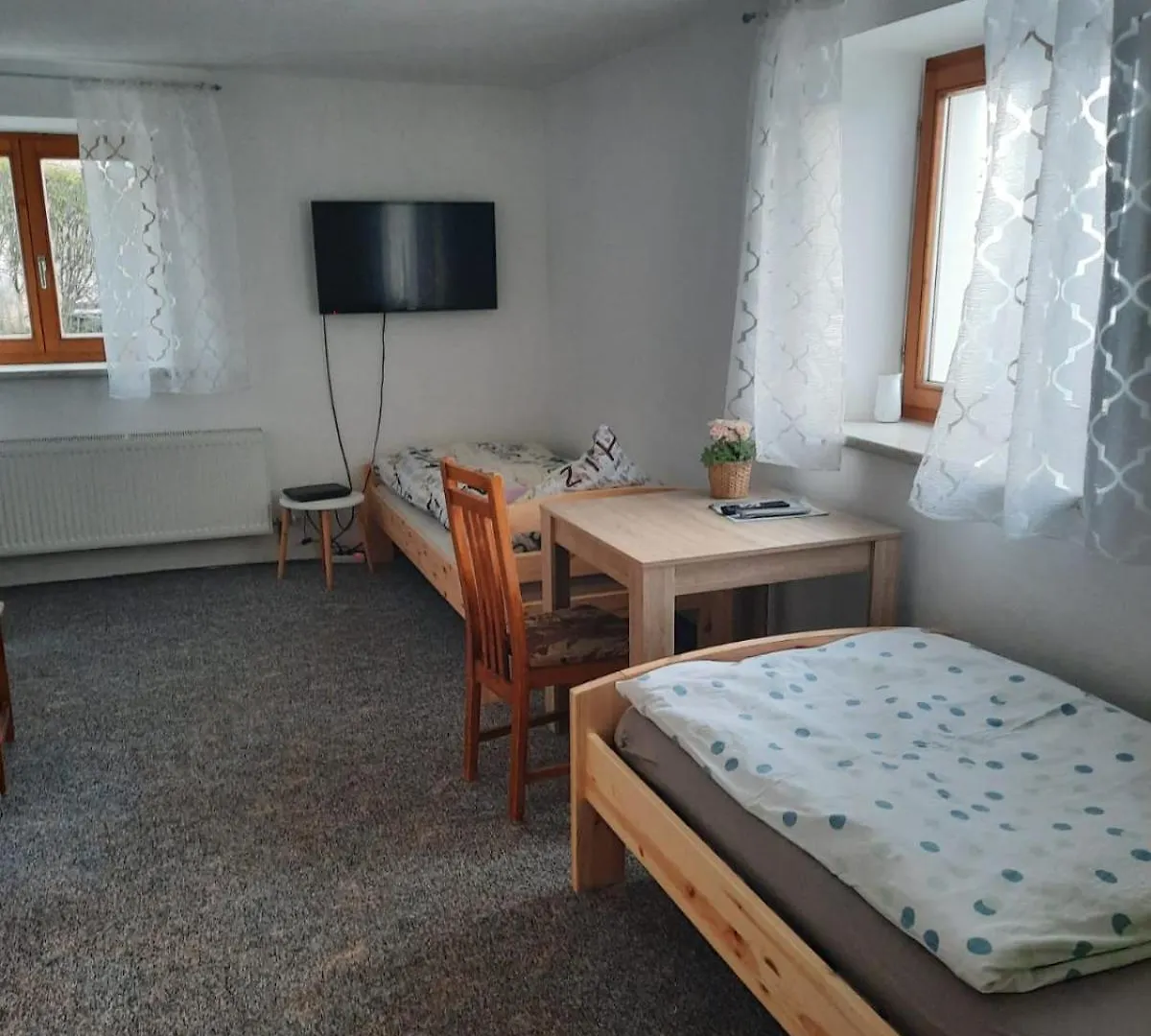 Hotel Karolingerweg Lauterhofen 2*,